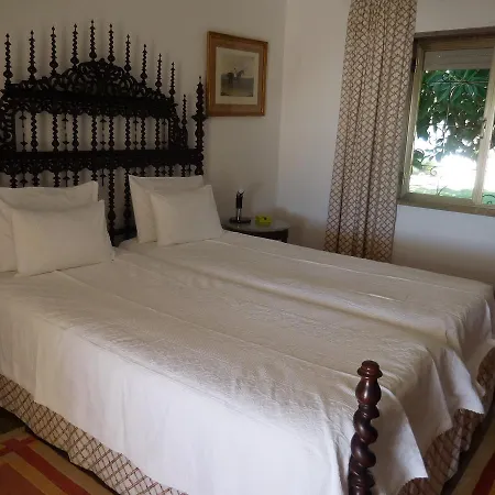 Casa Tres Palmeiras 住宿加早餐酒店 波尔蒂芒