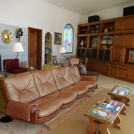 Panzió Casa Tres Palmeiras